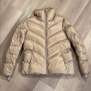 Athleta Light gold Puffer Jacket XS
